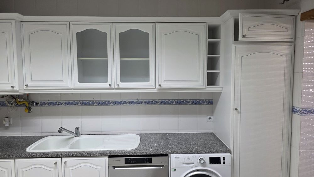 Móveis de cozinha com bancada