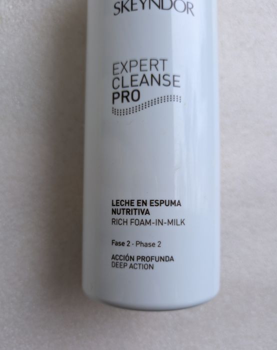 Skeyndor Expert Пінка молочко  Cleanse Pro Rich Foam-in-Milk
