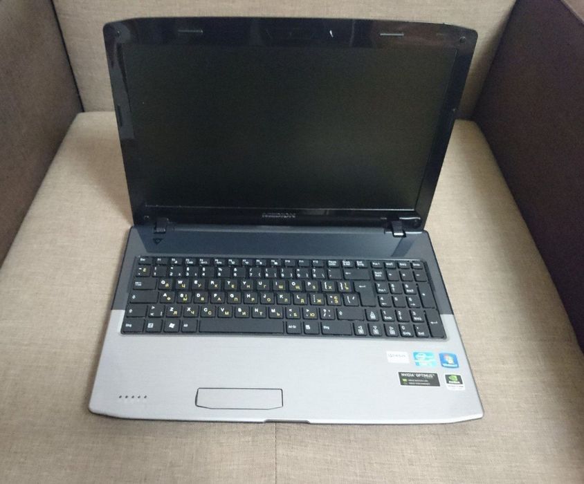 Продам Ноутбук Medion Р6812, 15.6 hd, HDD 700 gb,