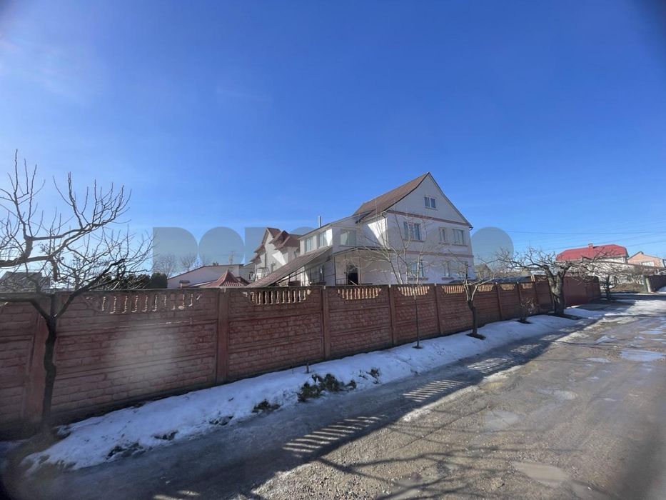 Продаж 2 пов котеджа з басейном  та гаражем!! м.Васильків