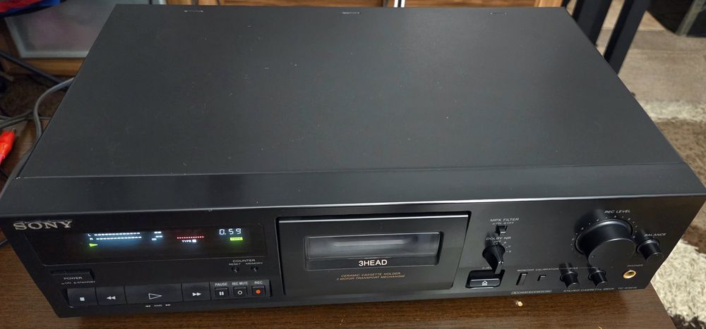 Wspaniały Magnetofon deck Sony TC-K561s