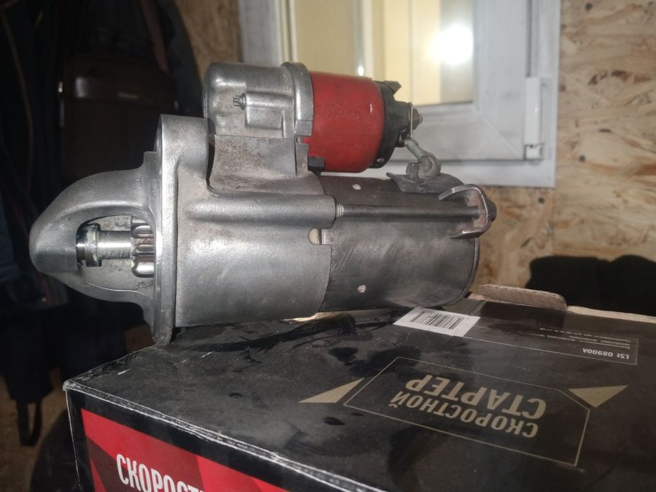 Стартер на Хюндай и KIA  12V . 0.9 KW , AT 36100-26860