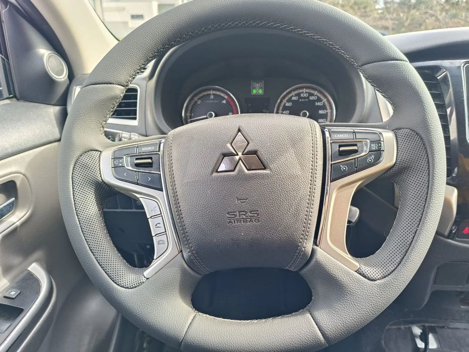 Mitsubishi L200 2.4 DI-D CD Instyle Sportw.Strakar 4WD
