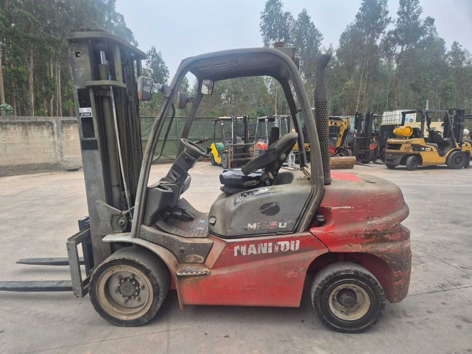 Empilhador manitou 3500kg