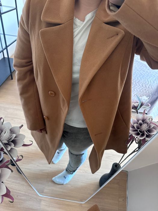 Płaszcz beżowy Adrianno