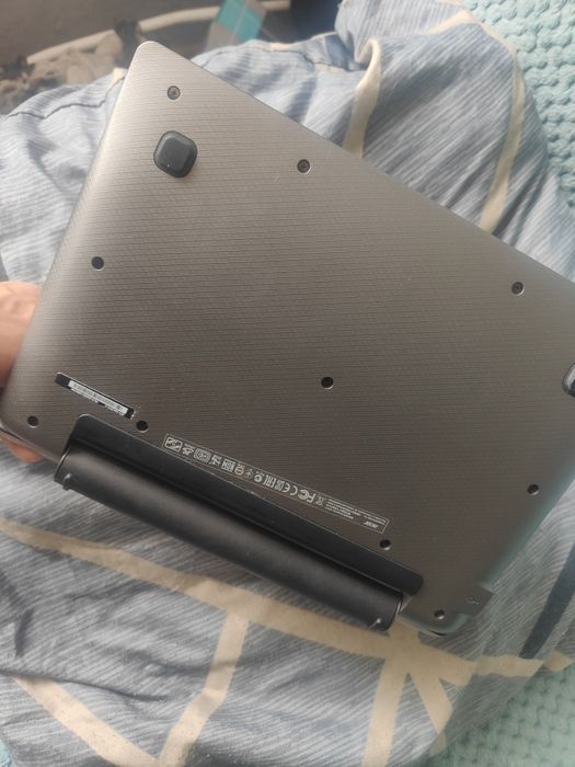 Sprzedam netbook