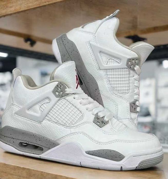 Jordan Air Jordan 4 Retro White Thunder.42
