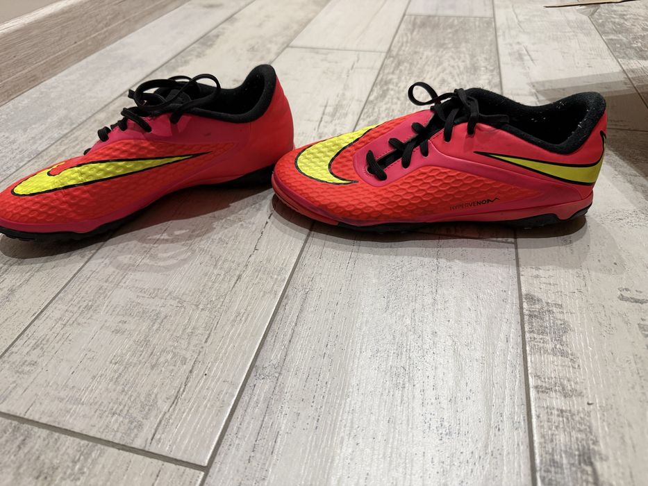 nike hypervenom