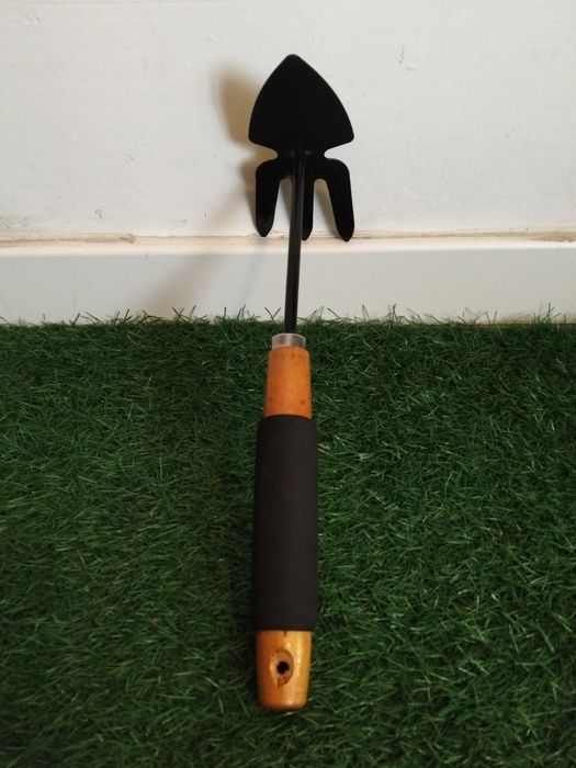 Forcado de jardim duplo utilizado