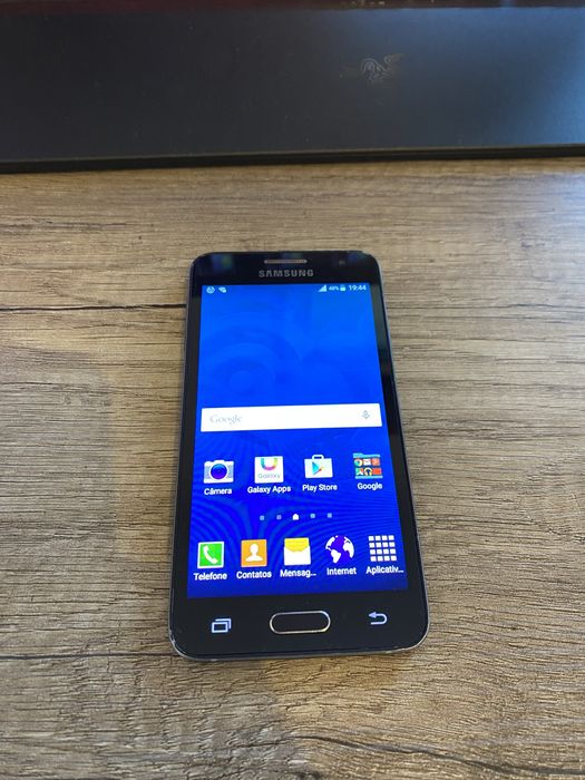 Samsung Galaxy A3 (SM-A300M) - Dual Sim (não deteta cartão)