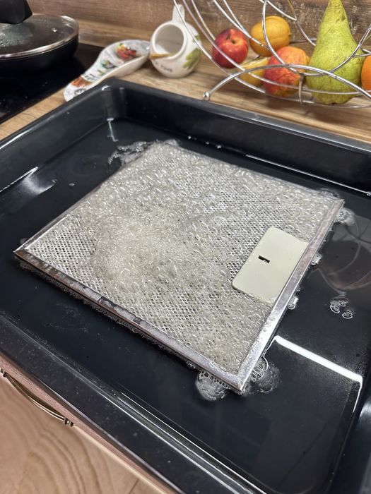 Професійна Чистка решіток витяжки від жиру