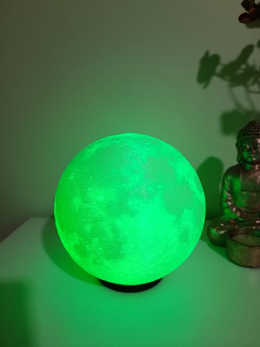 Candeeiro Lua 3D RGB com comando – Luz LED multicor