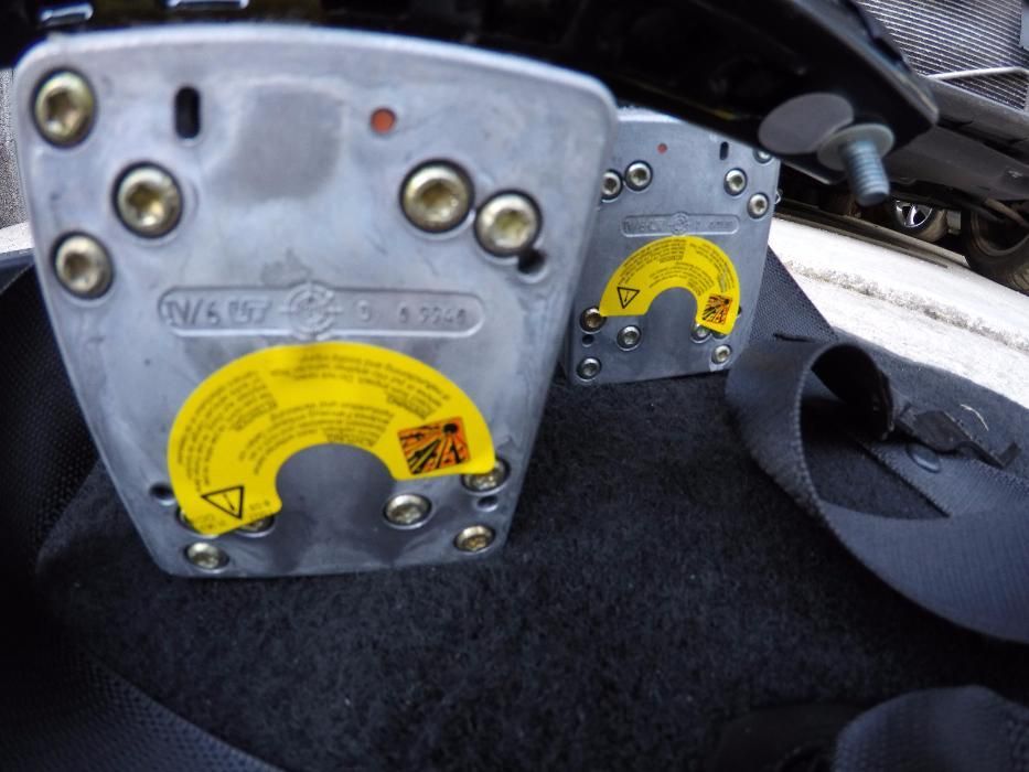 Mercedes W203 - Conjunto Cintos completo