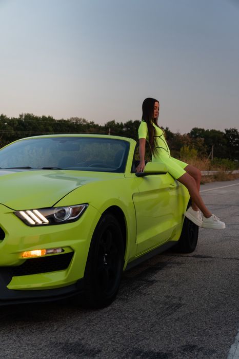 Аренда авто Мустанг кабриолет и Камаро на фотосессию свадьбу съемку!