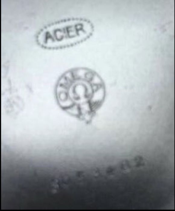 Relógio de bolso antigo, omega.