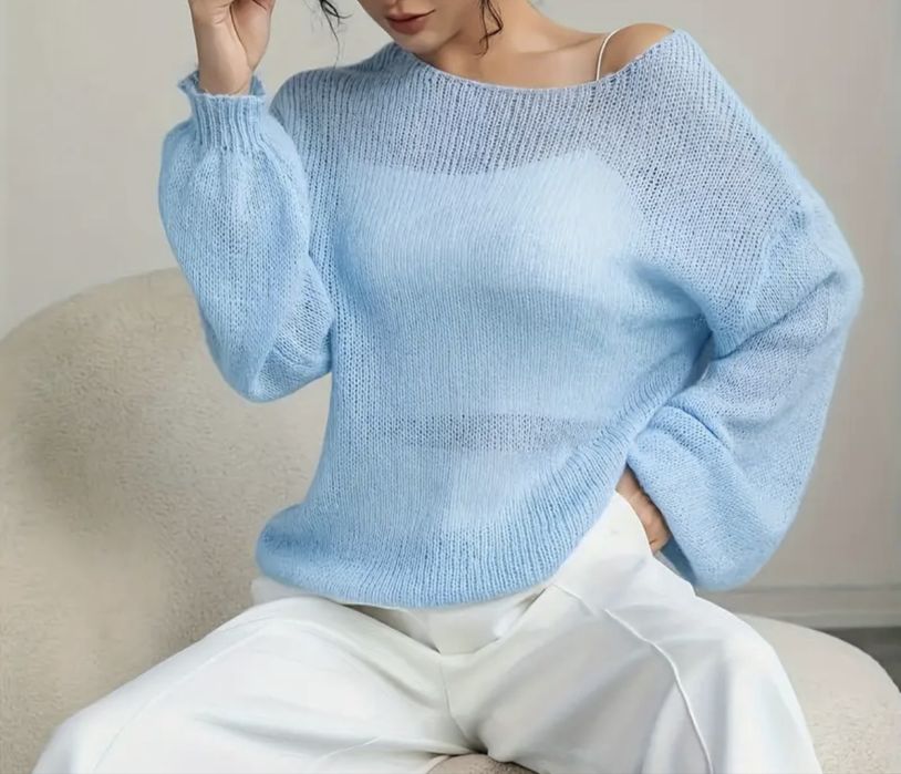 Жіночий світер як пушинка