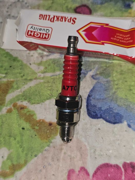 Vela de ignição A7TJC