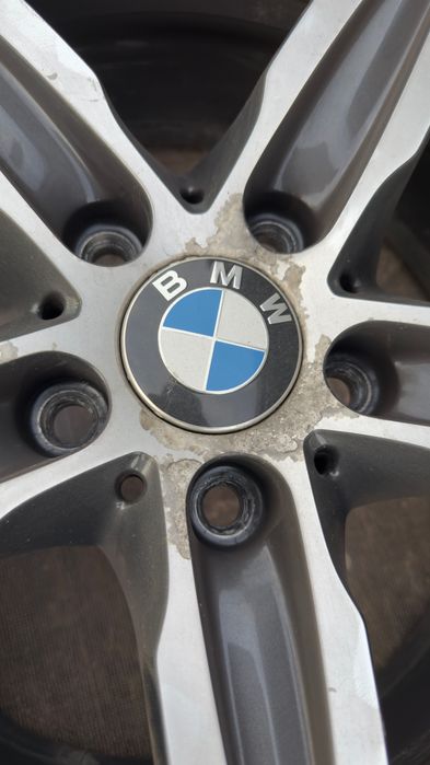 BMW Jantes Originais 17” + Pneus Inverno Bridgestone 225/45 R17
