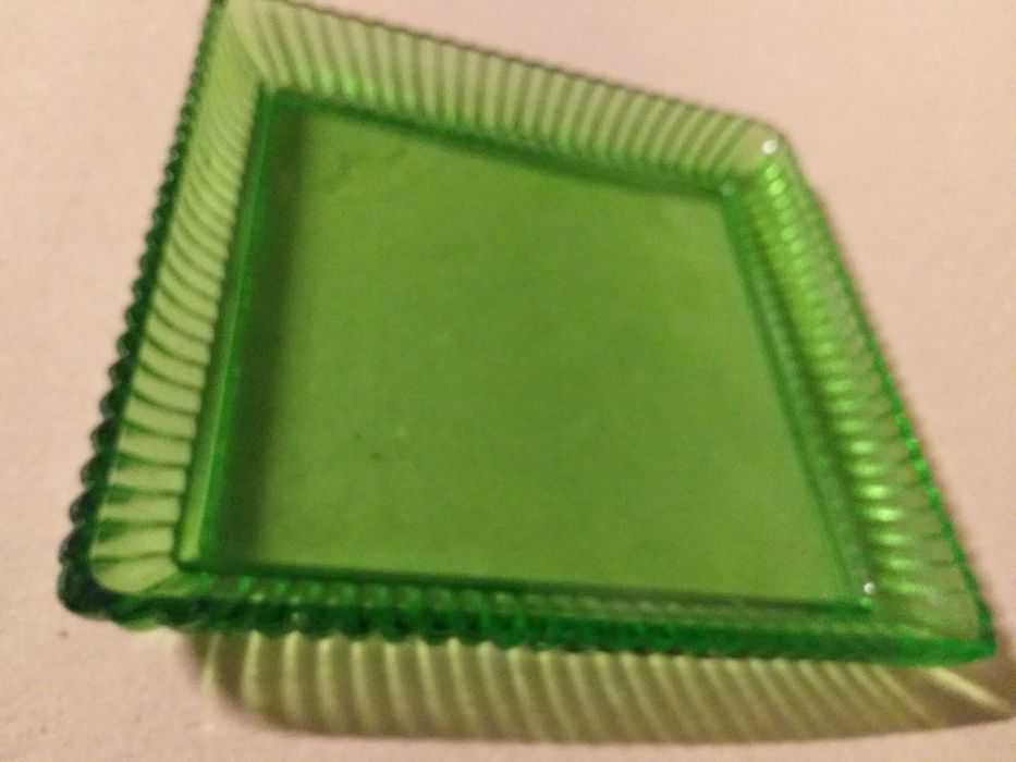 prato/tabuleiro vidro uranio