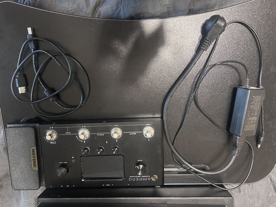 Продам гітарний процесор HOTONE AMPERO