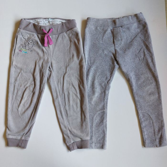 Beżowe spodnie dresowe legginsy Kubuś Puchatek Disney Next 98-104