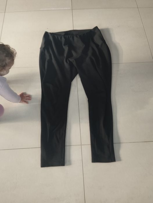 Leginsy czarne .