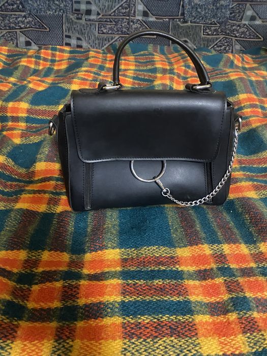 Стильна та акуратна сумочка в хорошому стані