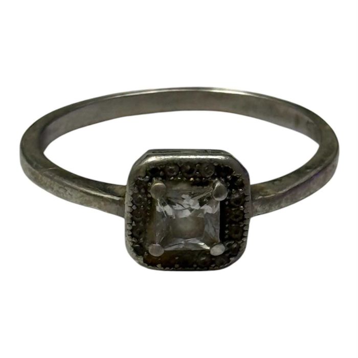 Srebrny pierścionek - 925 - 1,96g