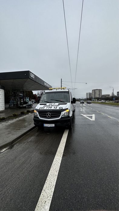 Послуги евакуатора по Чернівцях, лафет лавета перевезення авто