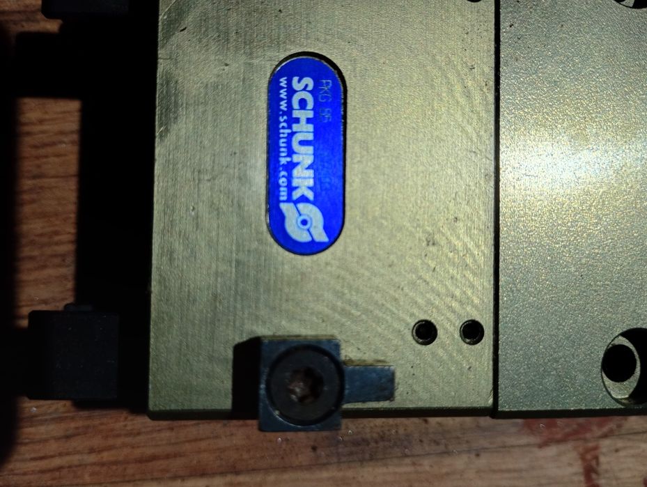 Chwytak Schunk PKG 65