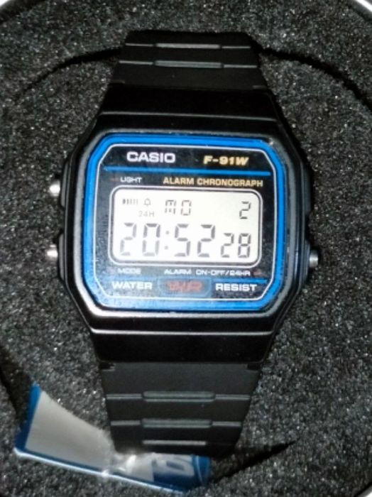 Годинник Casio F-91W (оригінал)