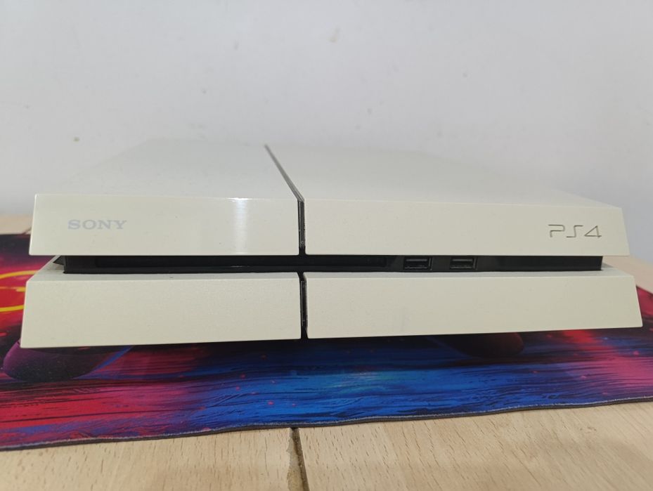 PS4 edição glacial Slim