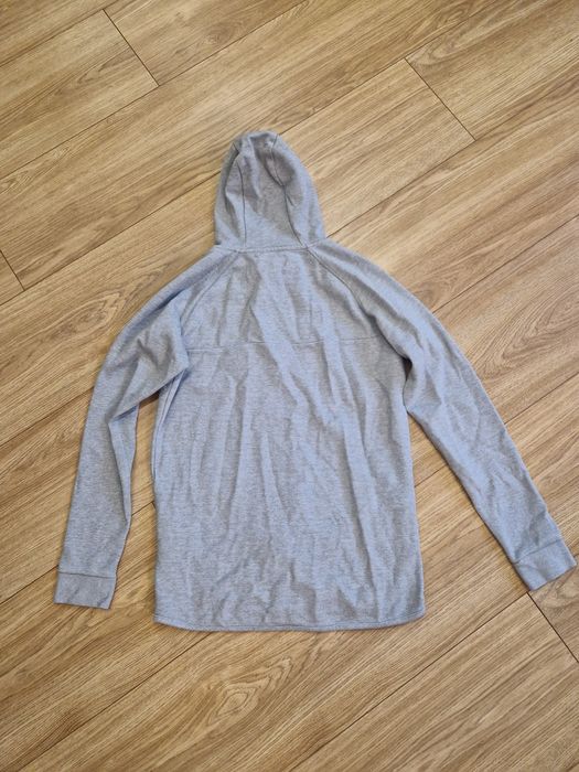 Bluza rozpinana z kieszeniami 176