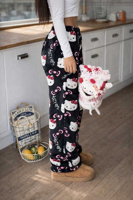 Штани hello kitty плюшеві штани штаны хелоу китти брюки пижама плюшева