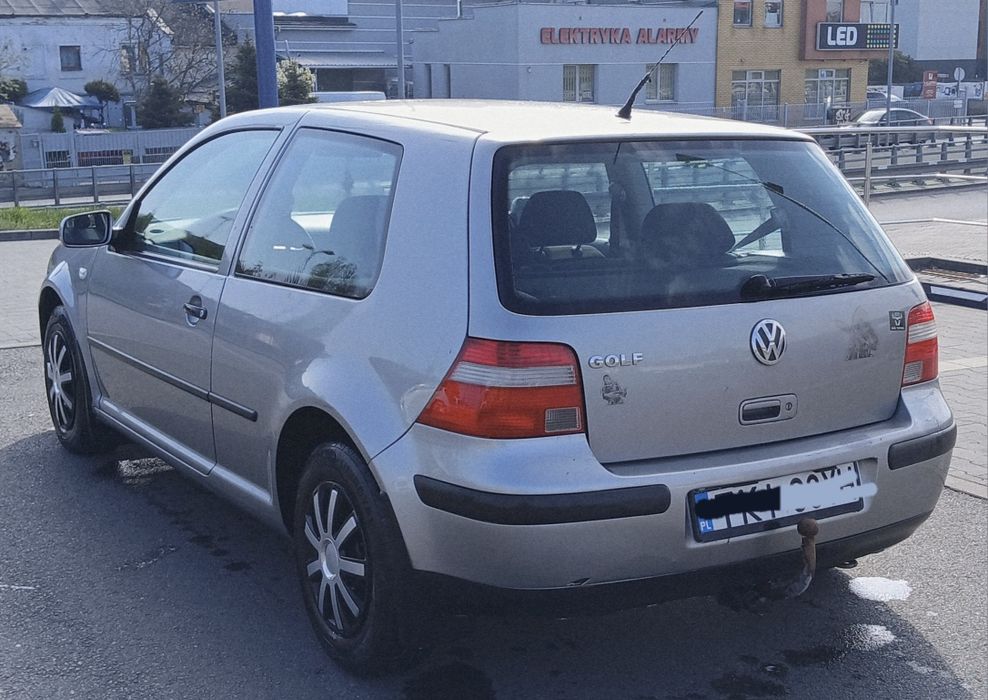 Sprzedam VW golf 1.4 benzyna 2003 rok