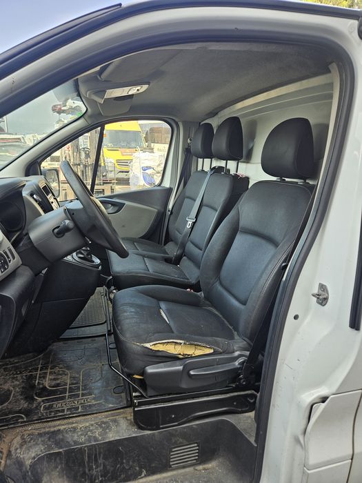 Renault Trafic III 1.6 DCi de 2017 para peças