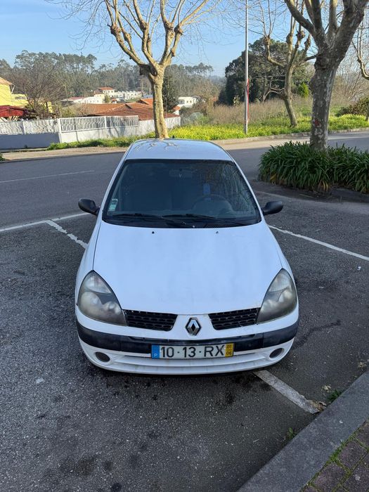 Renault Clio 1.2 Gasolina | 2001 | aceito retoma 
Renault Clio ano 2