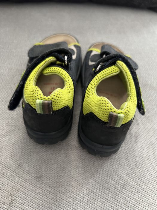 Buty/sandały rozmiar 21. Stan bardzo dobry.
