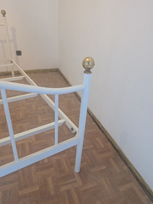 Cama de solteiro + colchão