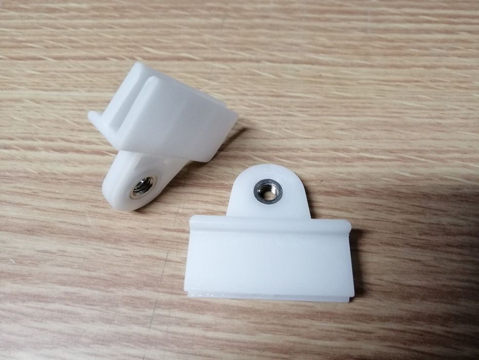 Suportes do vidro ao elevador Nissan Pickup D21
