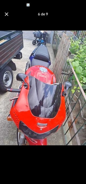 Honda CBR 900RR Fireblade – Potência e Estilo Clássico!