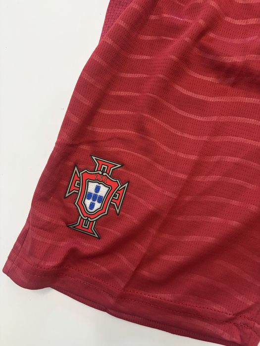 Kits de criança da seleção principal e secundário 2026