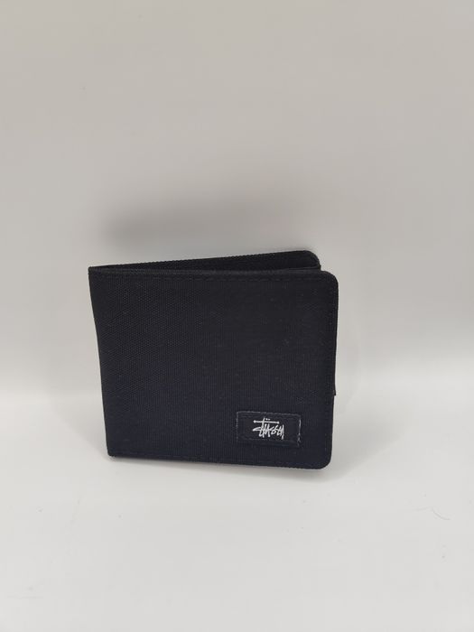 Portfel stussy modny