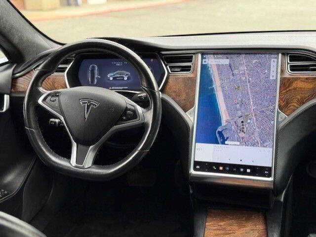Tesla Model S 75D 2017