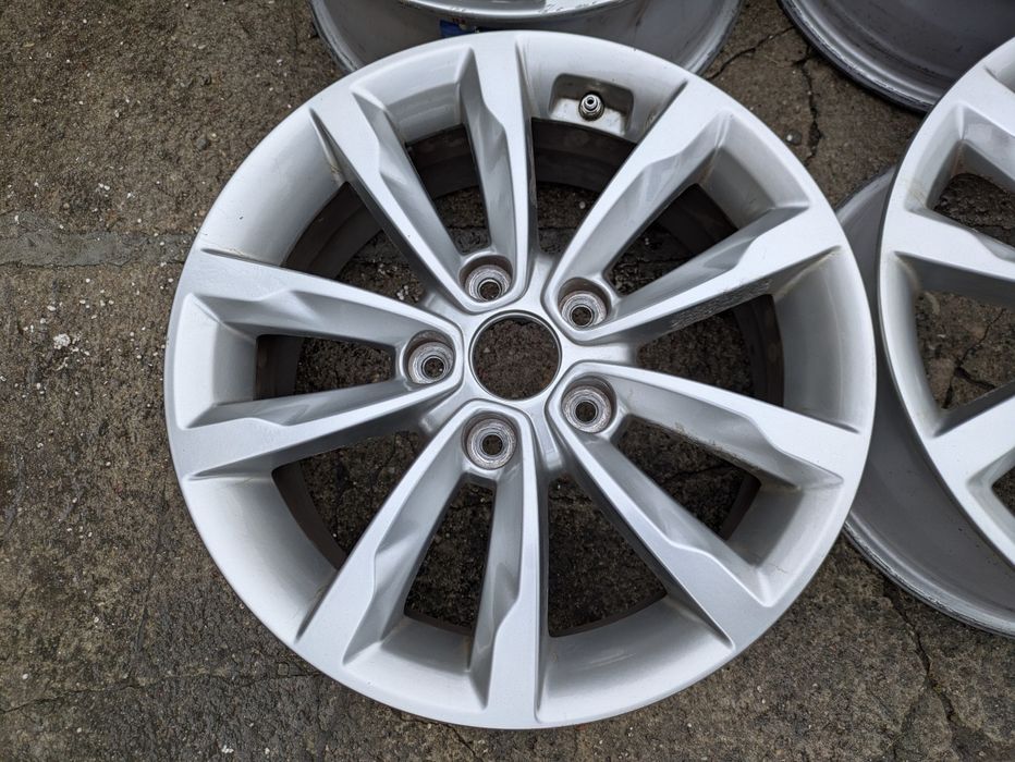 Felgi aluminiowe 16 5x114,3  Hyundai i40 ET 40  czujniki ciśnienia