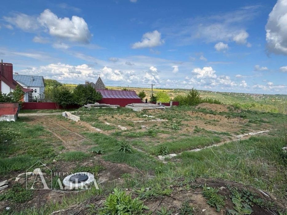 Продам земельну ділянку під забудову в мальовничому місці
