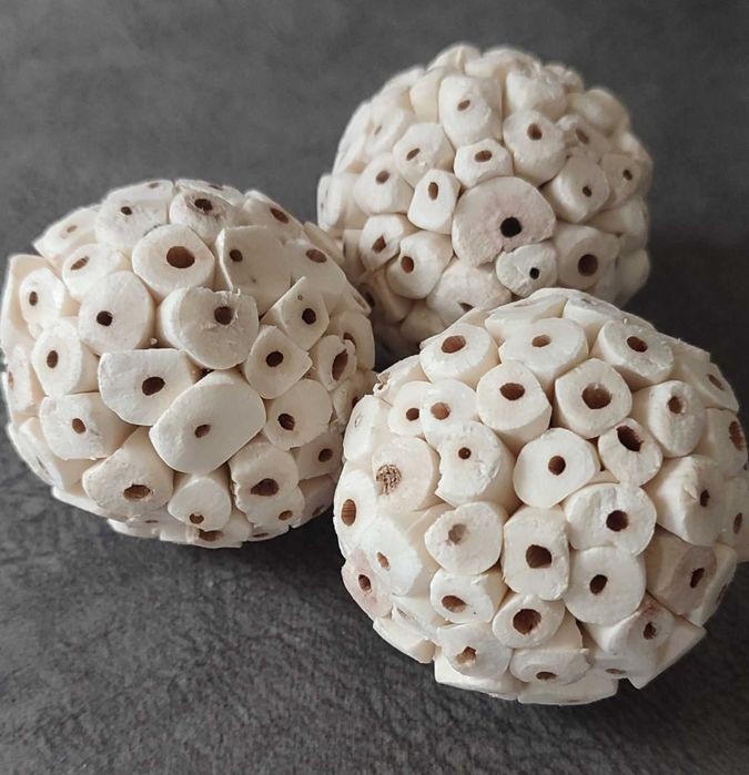 Игрушка для попугаев, шиншилл, крыс, хомяков - мяч из солы.