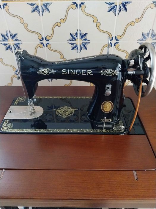 Máquina de costura Singer de 1956 restaurada