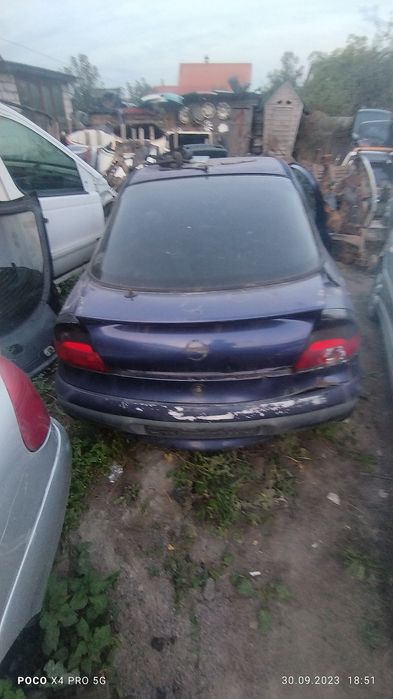 Задня Ляда Скло заднє Opel Тигра