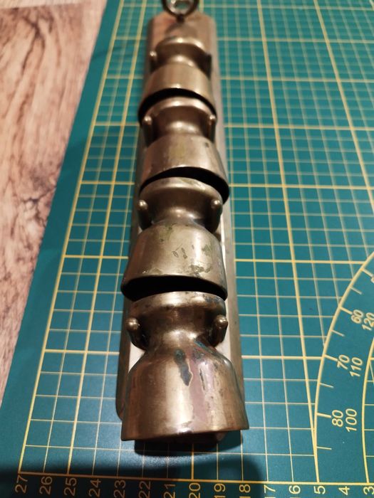 Stary, francuski wieszak na 4 kieliszki na jajka, mosiądz.